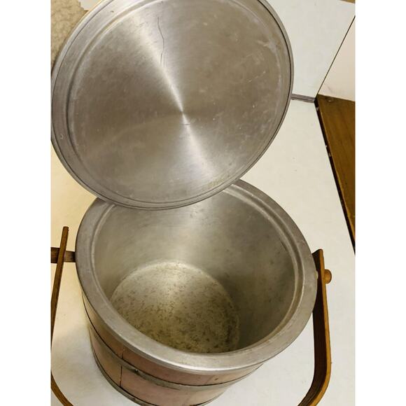 Kennedy Brothers Vintage Wood and Aluminum Ice Bucket, Bristol VT - Picture 3 of 5